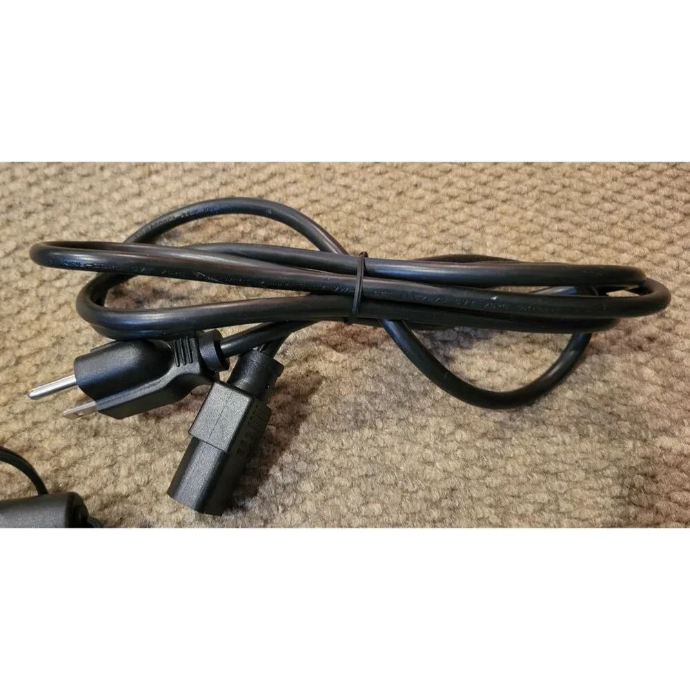 DELL Sonic Wall Soho APL31-0B9 Network Security Firewall with Power Adapter